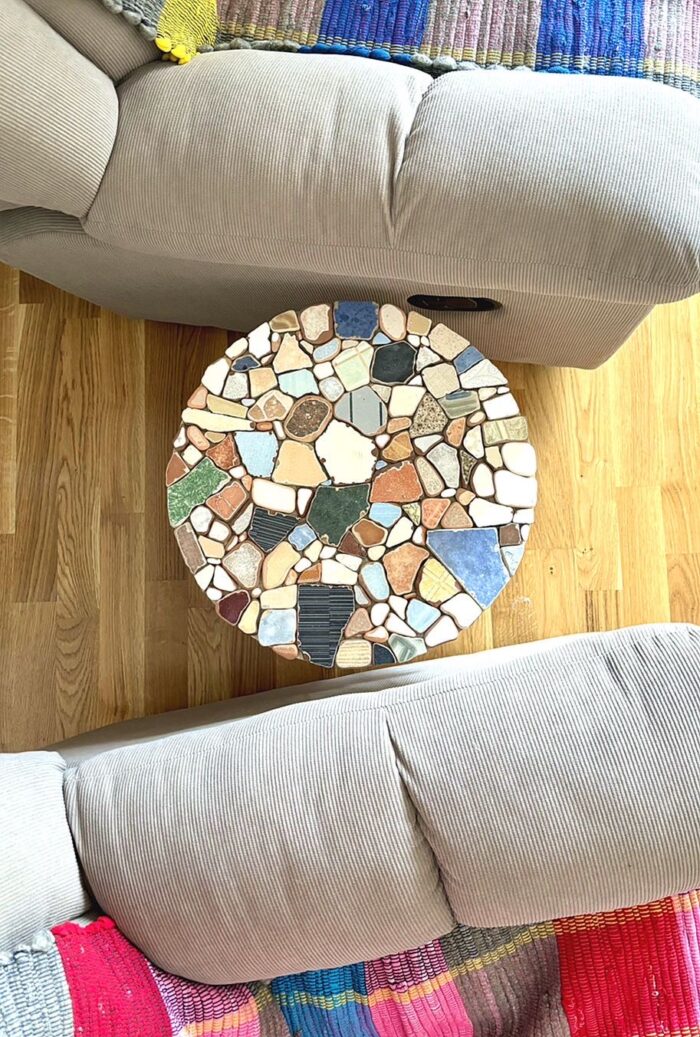 caffee table with sea tiles