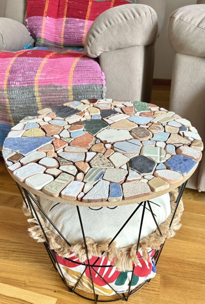 caffee table with sea tiles