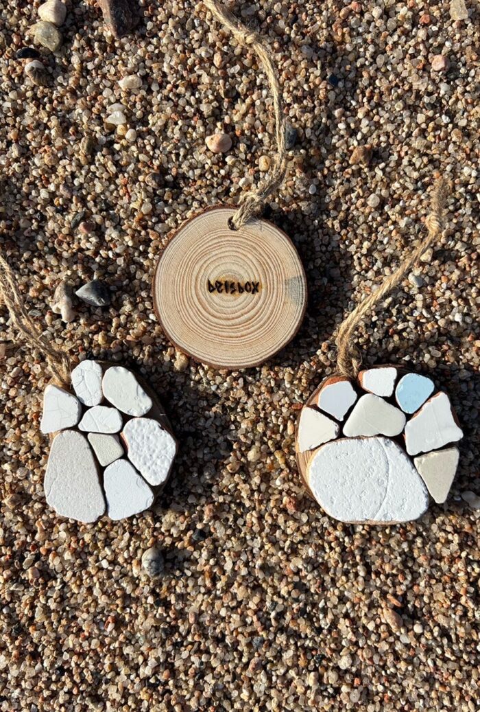 wooden pendants with sea tiles