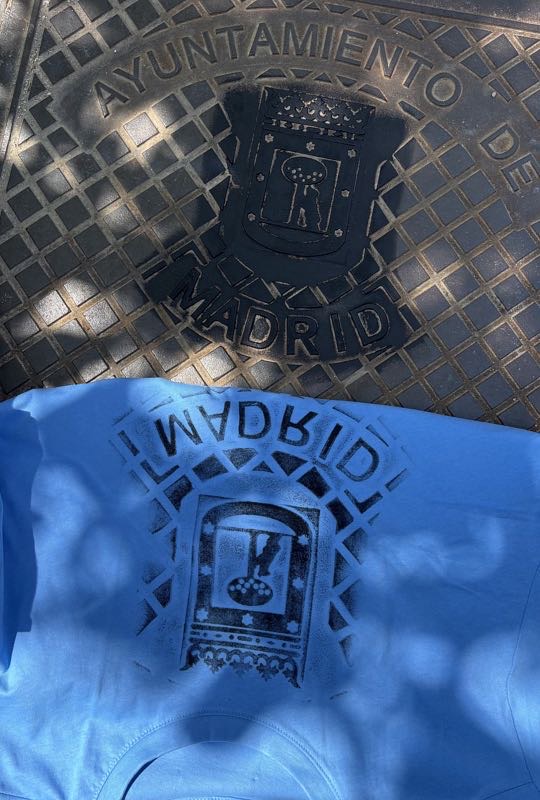 madrid manhole cover print t shirt