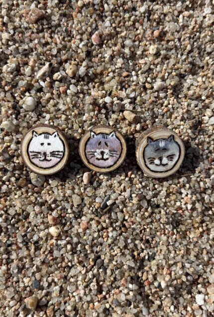 crocodile pin (copy)