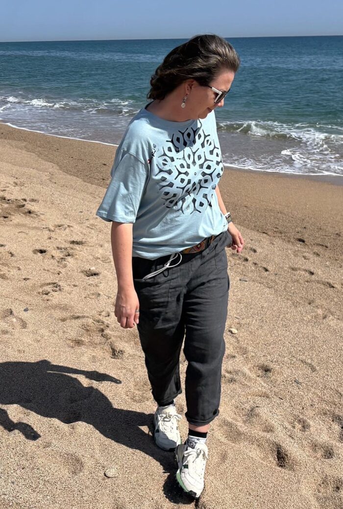paris/montmartre manhole cover, france