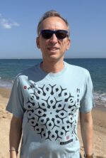 paris/montmartre manhole cover, france