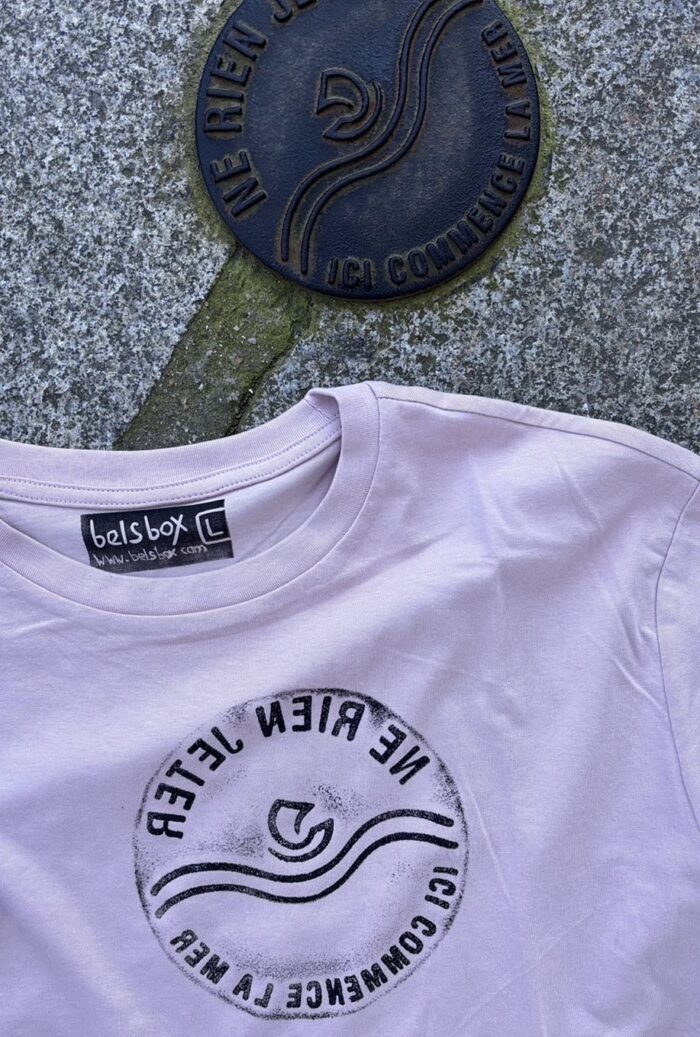 paris manhole cover print on t shirt, france