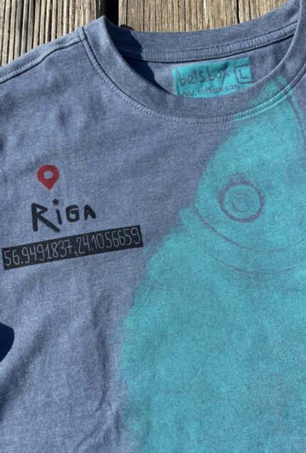 riga manhole cover print t shirt