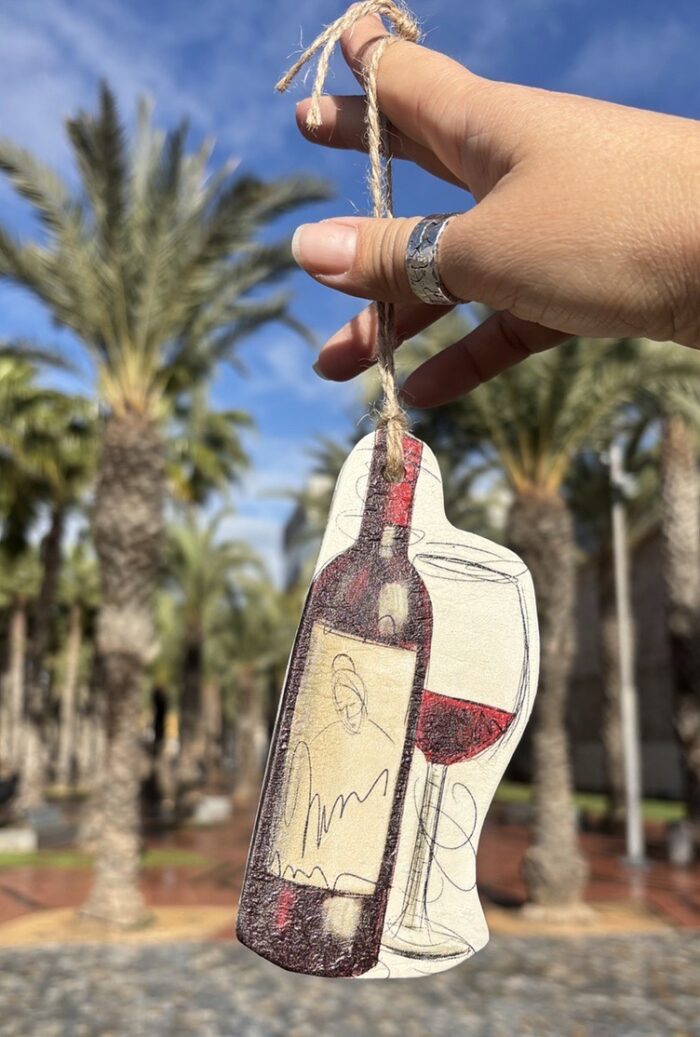 clay wall decor “wine & glass”