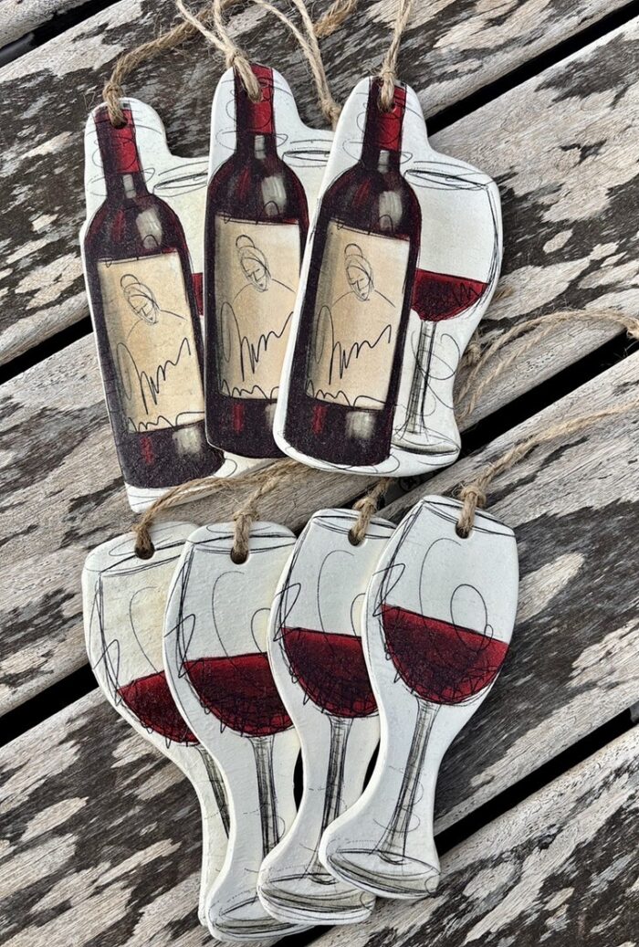 clay wall decor “wine & glass”