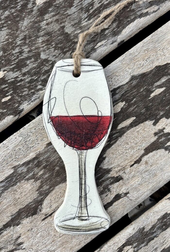 clay wall decor “wine & glass”
