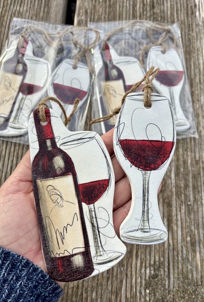 clay wall decor “wine & glass”