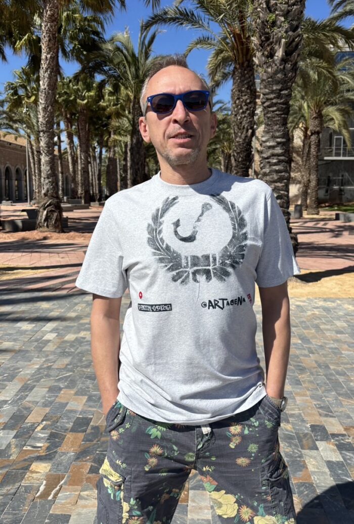 cartagena old anchor manhole print t shirt