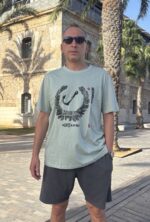 cartagena old anchor manhole print t shirt