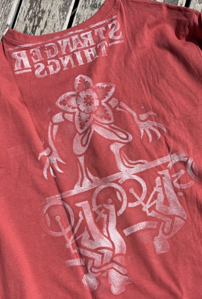 stranger things manhole cover print t shirt