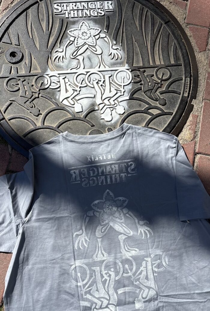 stranger things manhole cover print t shirt