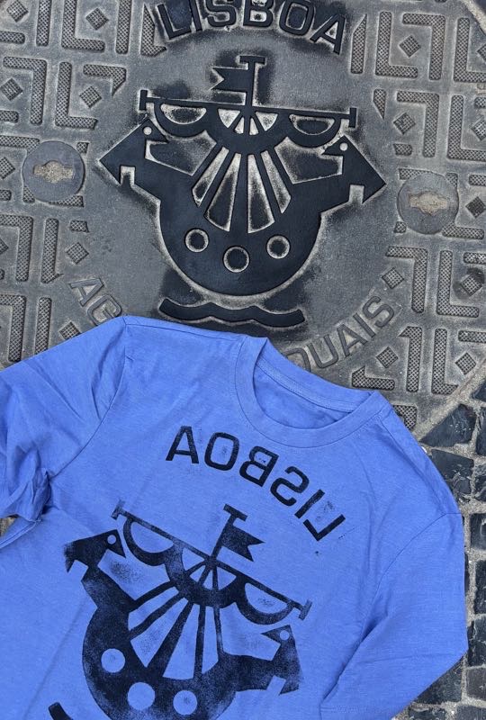 lisbon manhole cover print t shirt