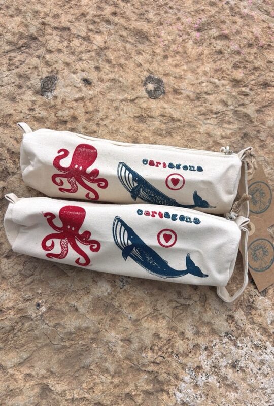 linoprint tuba pouch
